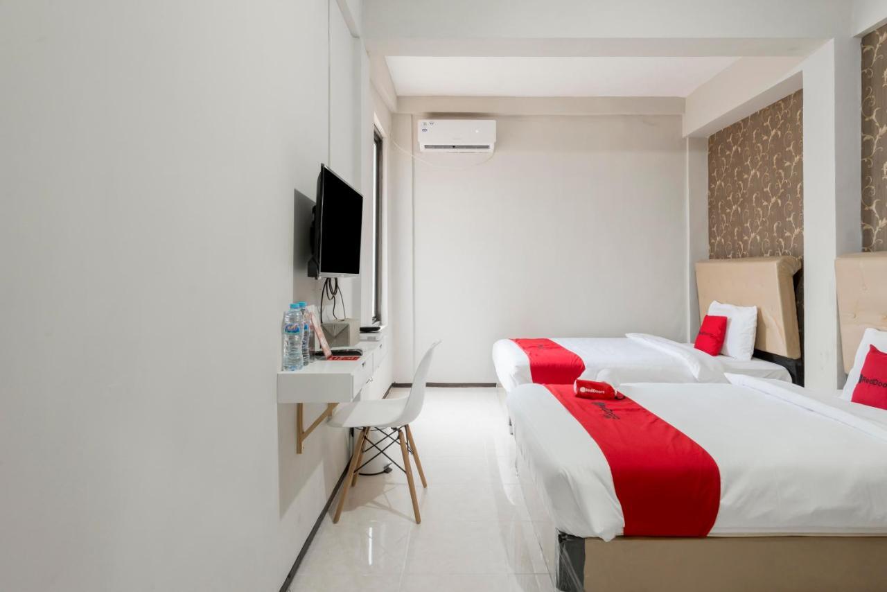 Reddoorz Near Grand City Mall 2 Surabaja Zewnętrze zdjęcie